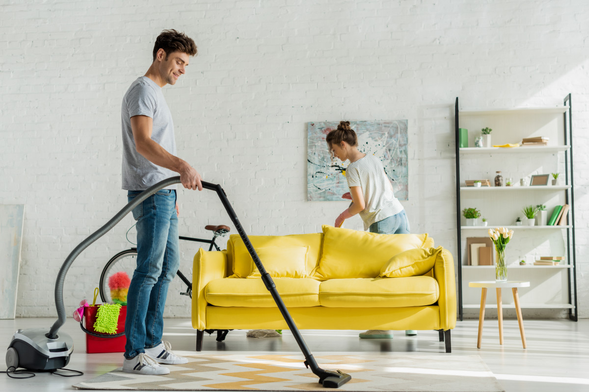 Payamlı Bayan Temizlikçi